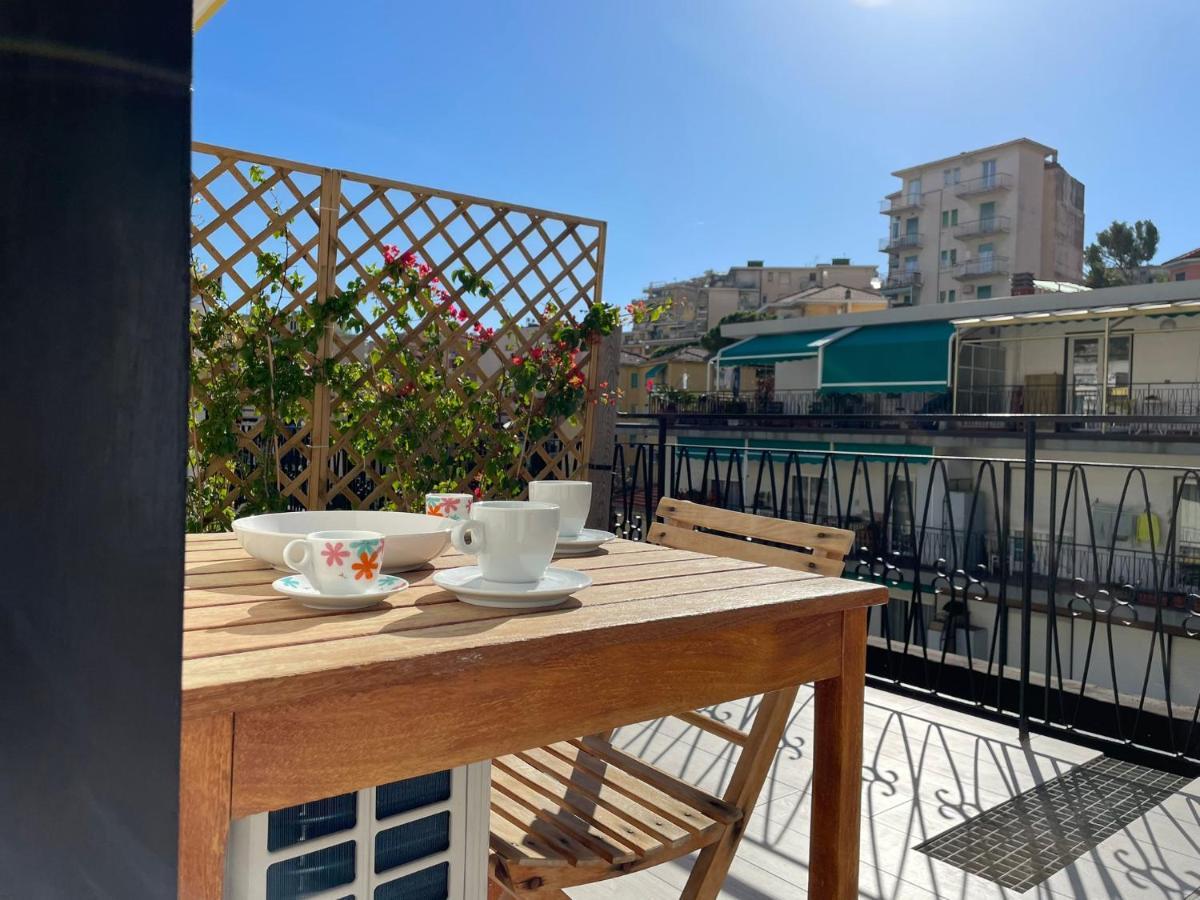 סנרמו Wh - Cuore Home - Attico Monolocale Con Parcheggio Gratuito - 5 Minuti Dal Centro - Wifi מראה חיצוני תמונה